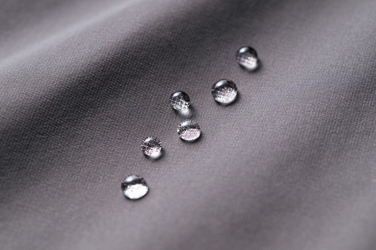 UVカット、接触冷感、抗菌性を備える