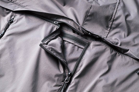 タイオン ハイネック Wジップ ディタッチャブル ライトジャケット