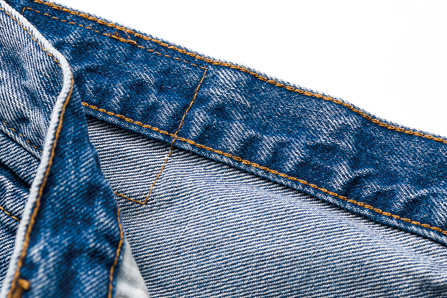 細部のステッチも使い分けていなたさを表現