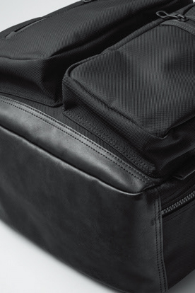 バリスティックとレザーのコンビ仕様