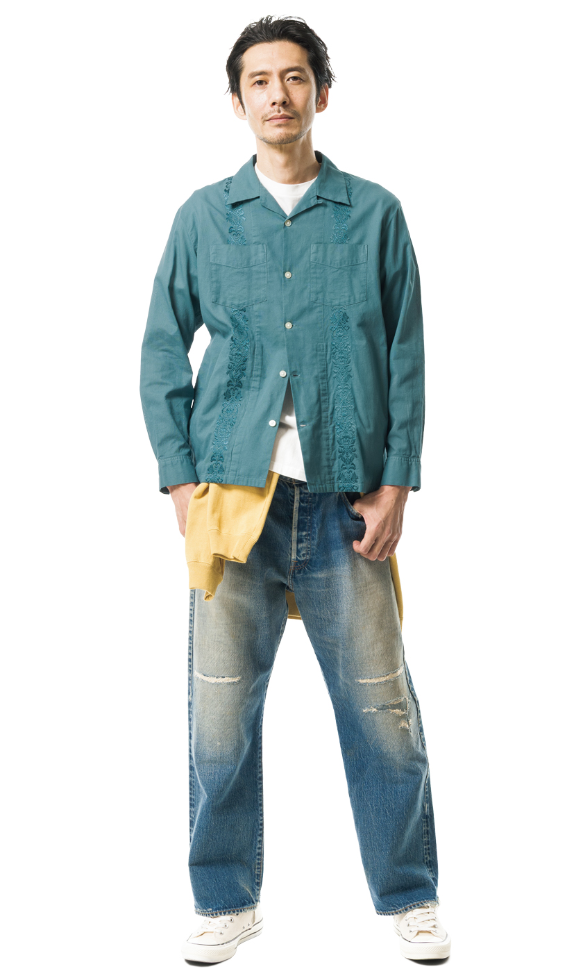 スッキリと合わせやすくけれど味気なく見えない