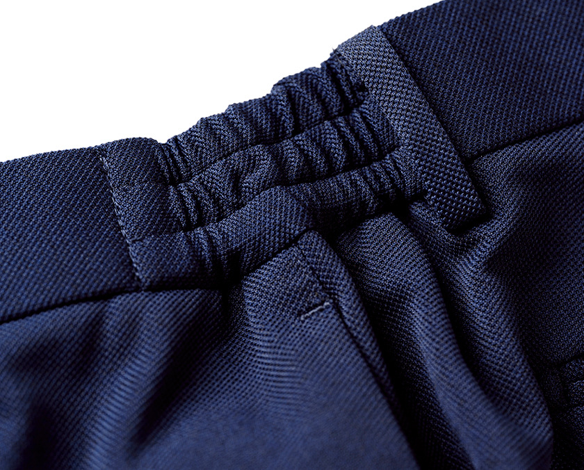 ウエストシャーリングが快適な着用感をサポート