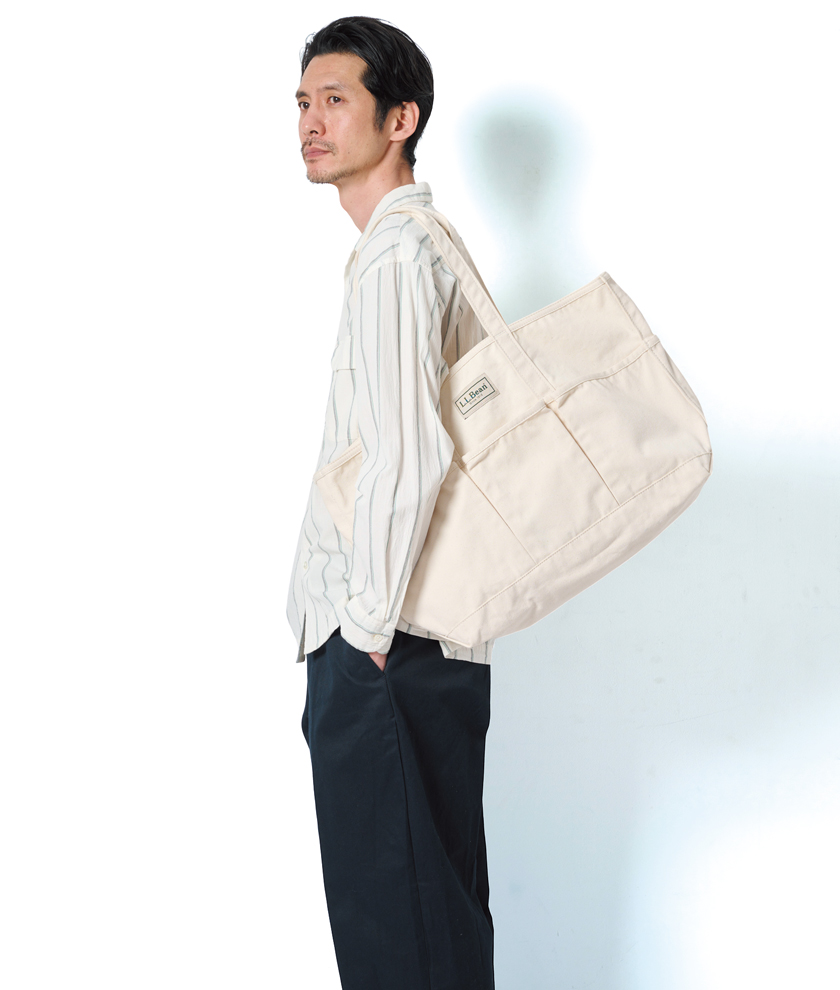 生地がヘビーすぎずタフでも軽快に持てる