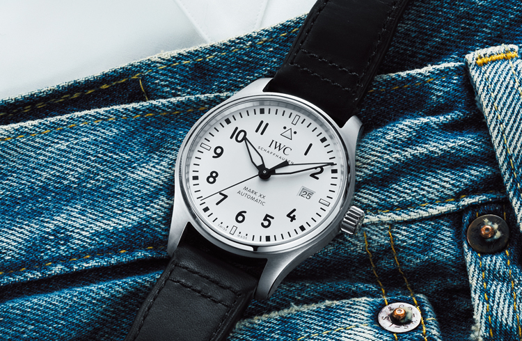 IWC】白い「マークXX」があらゆる面で最強と言いたくなるワケ｜雑誌