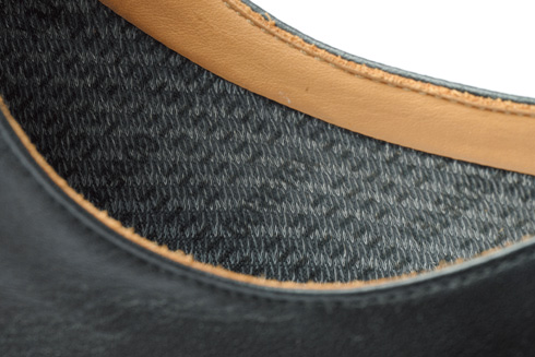 靴内部にはゴアテックスのメンブレンが