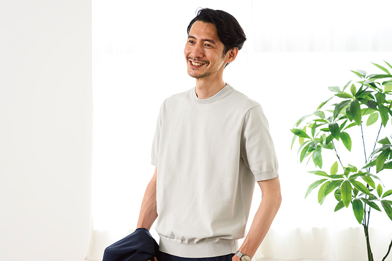 クールビズでも品格あるトップス