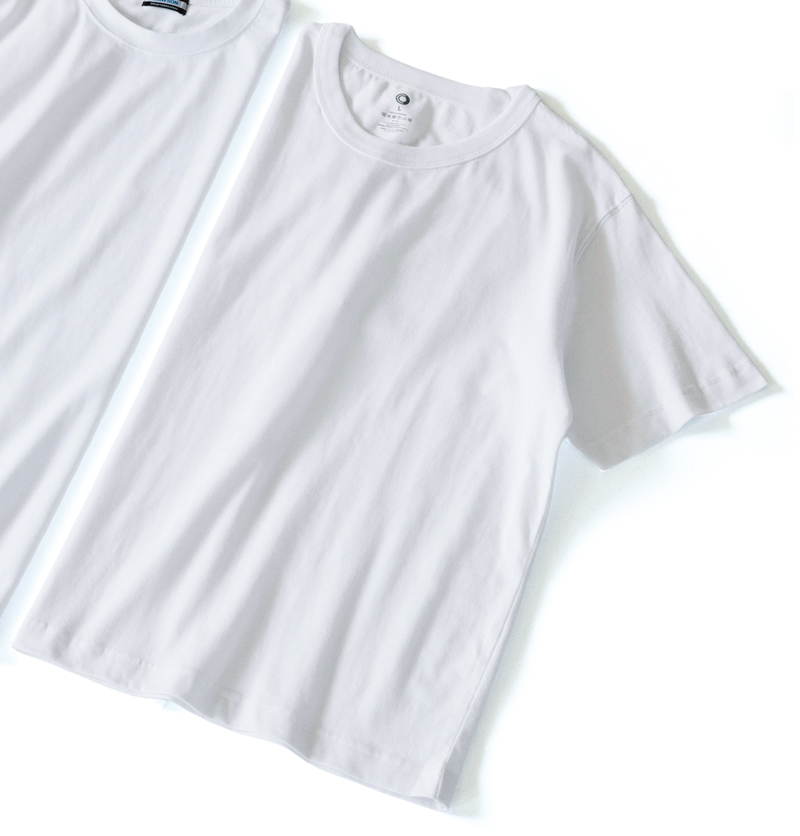 FamilyMart コンビニエンスウェアのアウターTシャツ